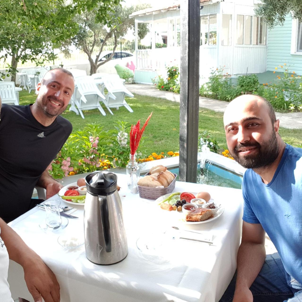 Akmonya Pansiyon Eriklice Bagian luar foto